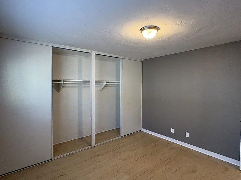 4344 Van Dyke Ave #7 — Photo 13
