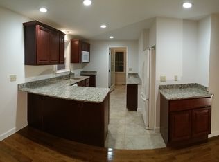 47 Stanton Rd, Clinton, CT 06413