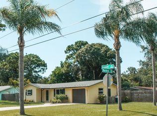 3043 Arapaho St, Sarasota, FL 34231