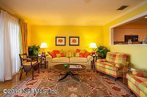 5th image of 5400 Water Oak Ln Unit 202