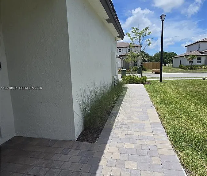 2248 SE 30th St #1 — Photo 14