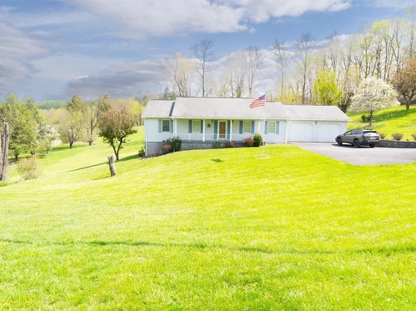 29 Long Run Rd, Fairmont, WV 26554