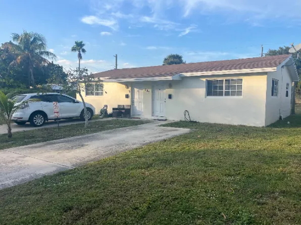 203 SE 4th Avenue, Boynton Beach, FL 33435