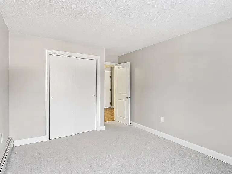 12-web-or-mls-135 Elm St 57-S0412-012