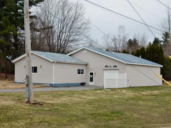 63 Missile Base Rd, Champlain, NY 12919