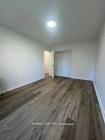 101 Kenwood Ave #2 — Photo 8
