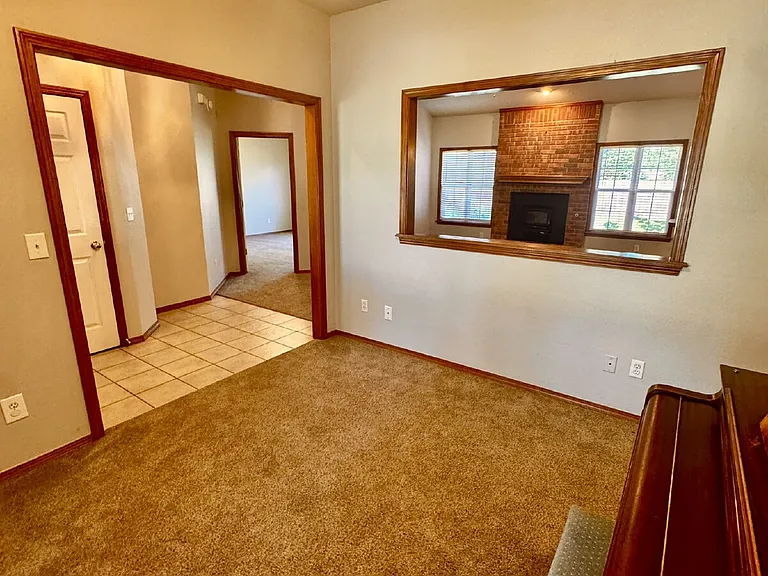 3802 Maple Rd — Photo 14