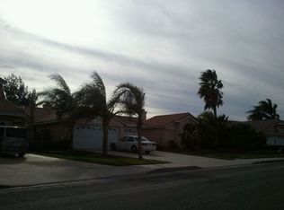 2737 W Linde Vista Dr, Rialto, CA 92377