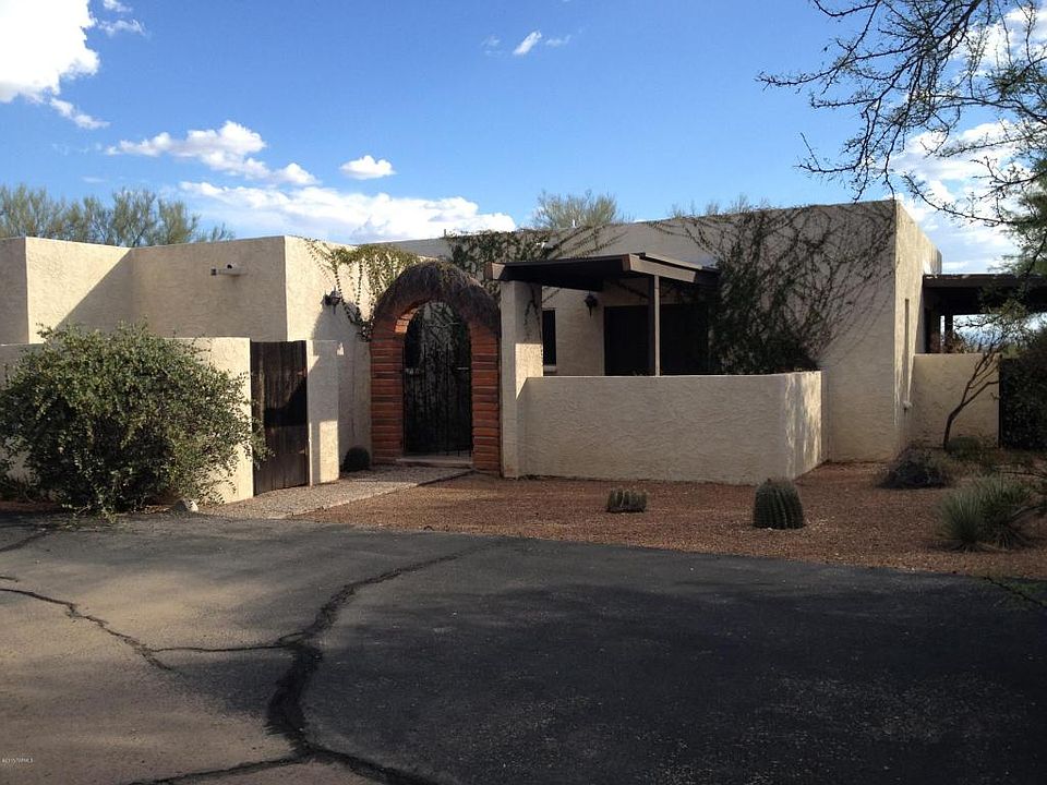 1st image of 5710 E Calle Del Ciervo