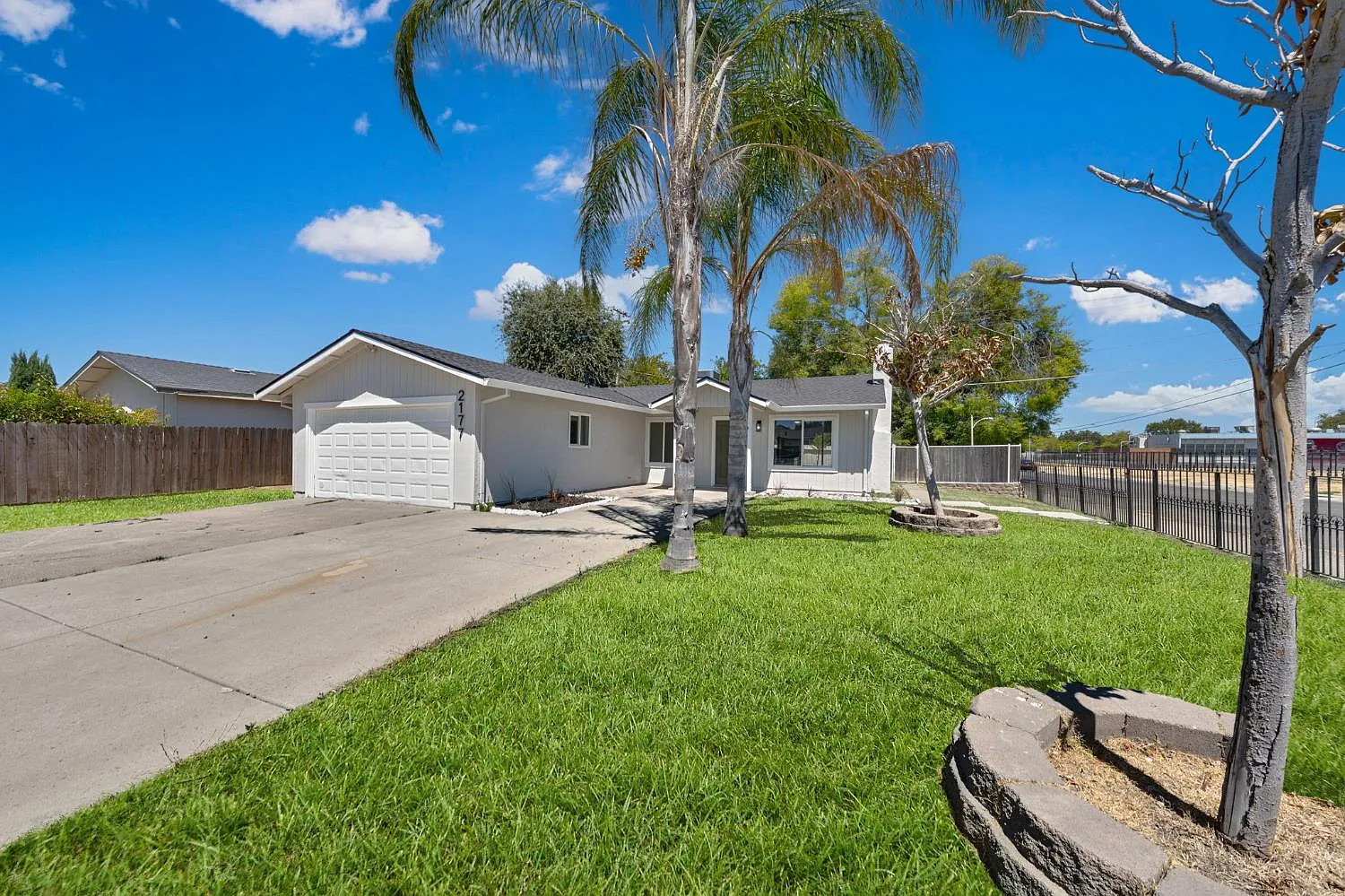2177 Oneil Way photo 1