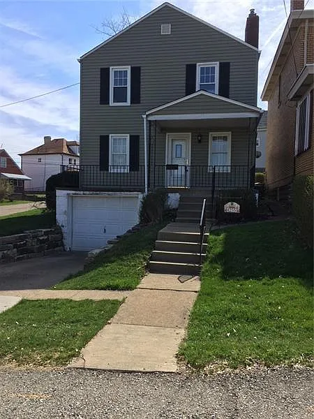 4255 Frank St photo 1