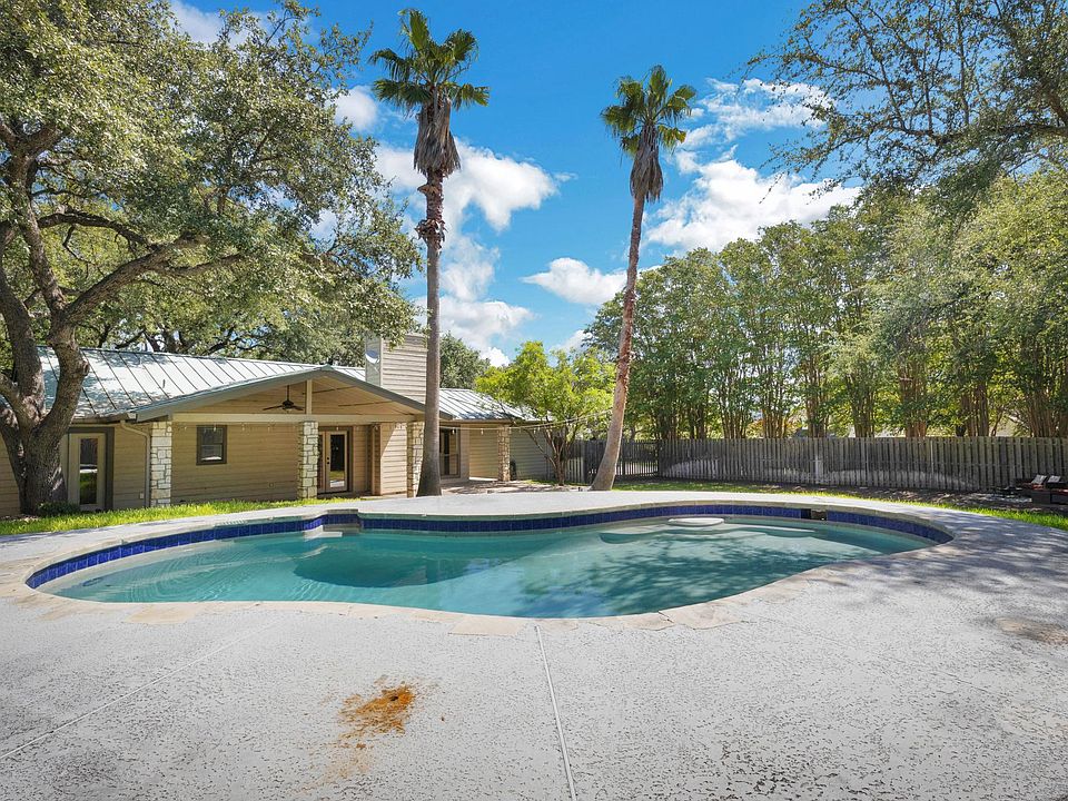 1st image of 622 Robin Dale Dr