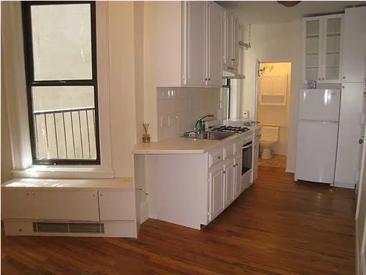 Rented by Evans Real Estate | media 13