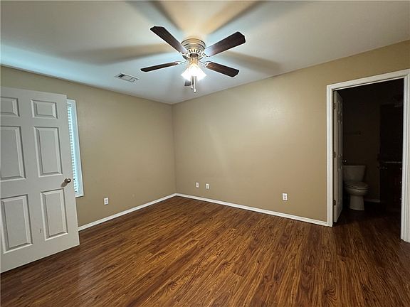 4th image of 1009 E G St