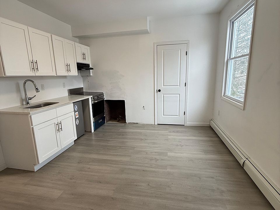 2nd image of 137 W 5th Ave #2B