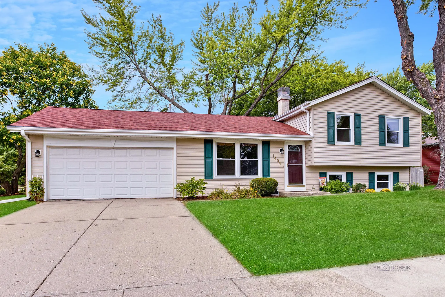 1404 N Madlock Ct photo 1