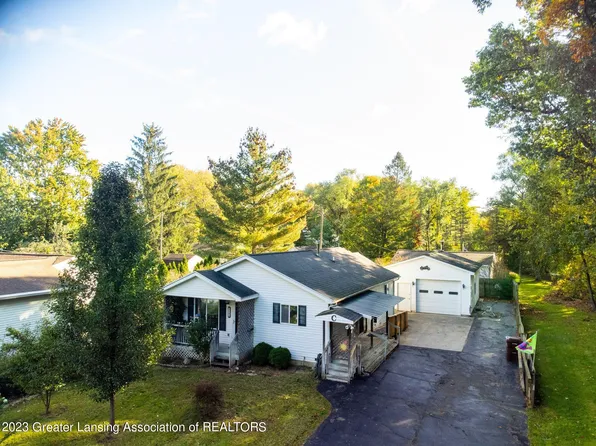 145 S Detroit St, Webberville, MI 48892