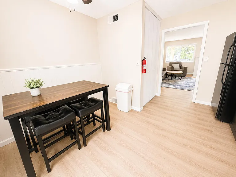 801 N Ann St #9 — Photo 8