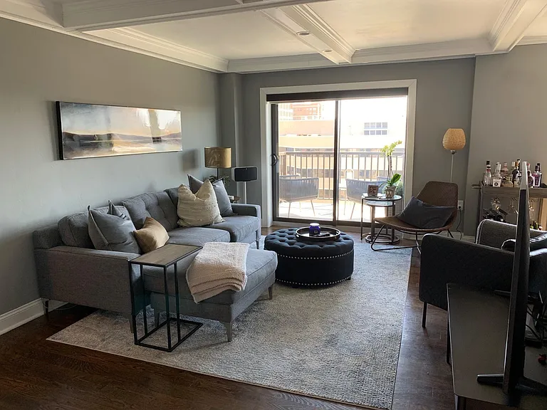 Plaza House — Photo 25