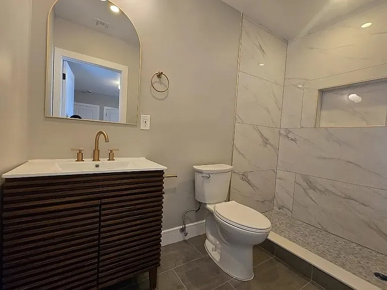 207 Virginia Ave #2 — Photo 4