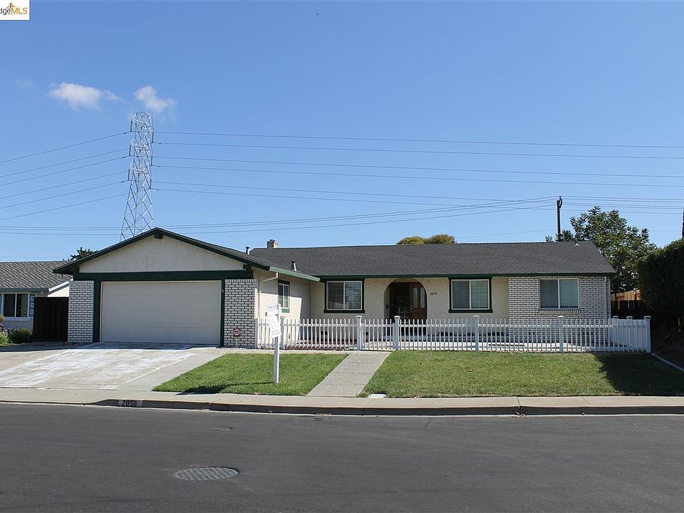1st image of 2056 Oakridge Ln