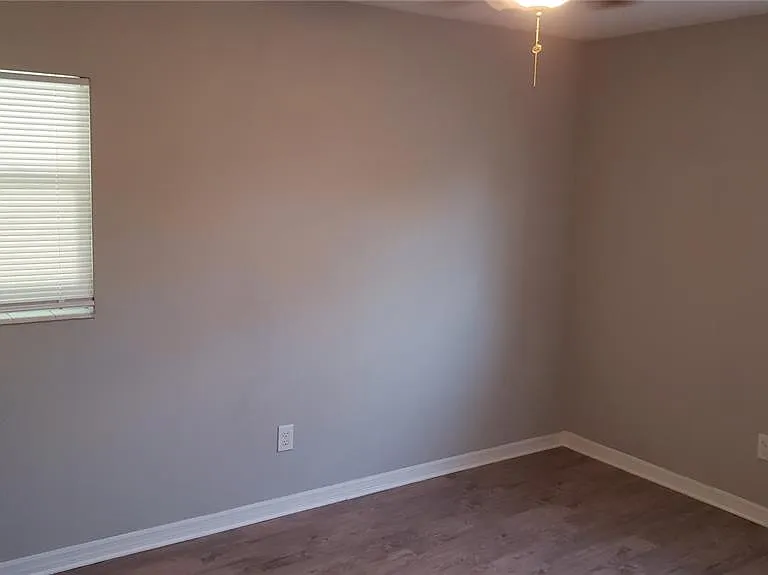 887 Eastbrook Blvd — Photo 11