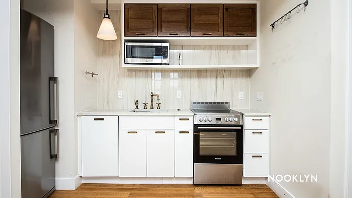 Rented by Nooklyn NYC LLC | media 17