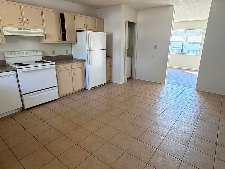 128 Cordell Cir — Photo 7