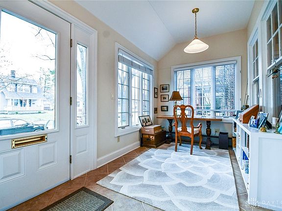 5th image of 255 Corona Ave