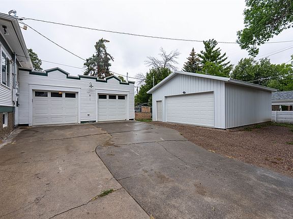 2nd image of 3027 3rd Ave N