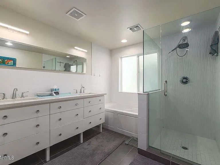407 E Aepli Dr — Photo 14