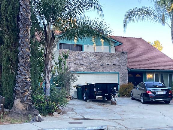 4th image of 2098 Braidwood St