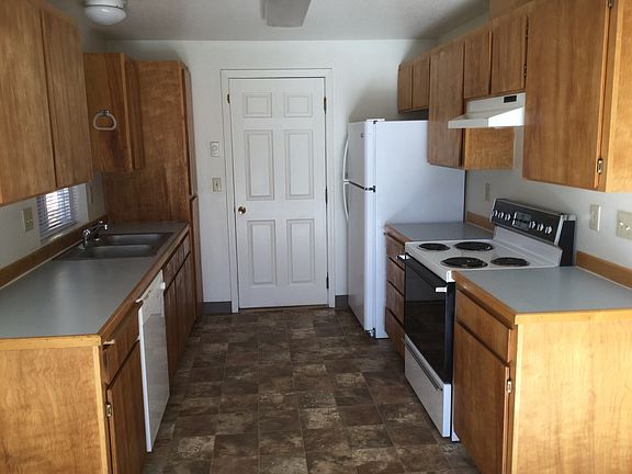 4th image of 61823 Avonlea Cir