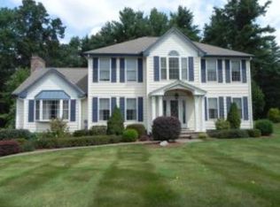 28 Koper Ln, Pelham, NH 03076