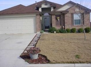 214 Saint Marys Dr, Hutto, TX 78634