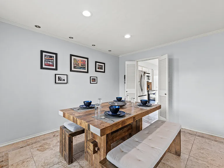 7929 Meadow Park Dr #201 — Photo 20