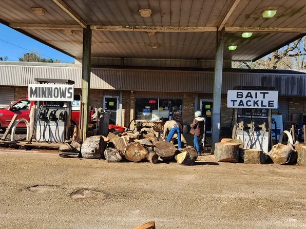 24725/24703 Us Highway 59 N, Queen City, TX 75572