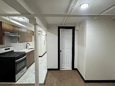 1183 Broad St #B3 — Photo 3