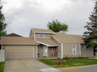 3311 Stagecoach Dr, Casper, WY 82604