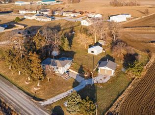 14727 400th St, Carson, IA 51525