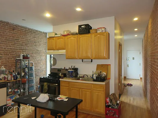 Rented by Rennit Inc. | media 52