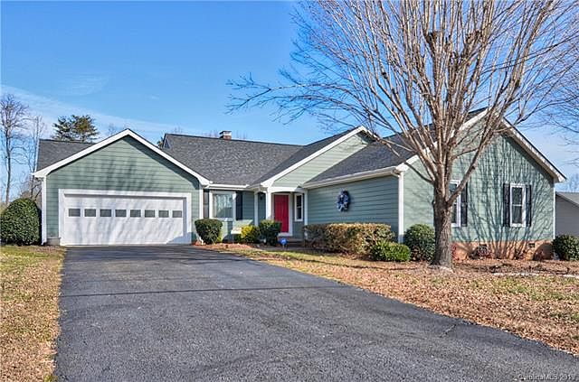 1st image of 151 Oak Haven Dr