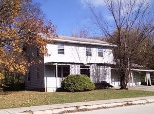 2709 Chestnut St, Rockford, IL 61102