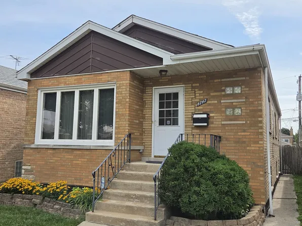 4747 S Leclaire Ave, Chicago, IL 60638