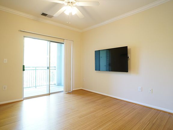 5th image of 4405 Weatherington Ln Unit 303
