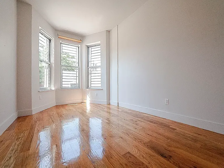 96 George St #2D — Photo 7