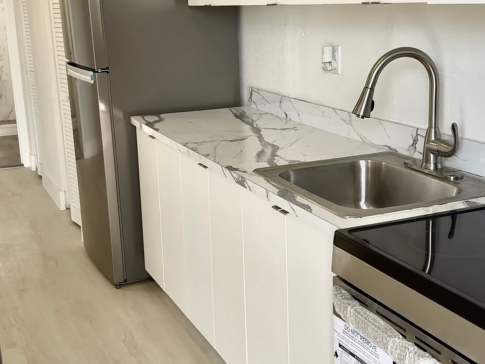 1st image of 600 NE 142nd St #14