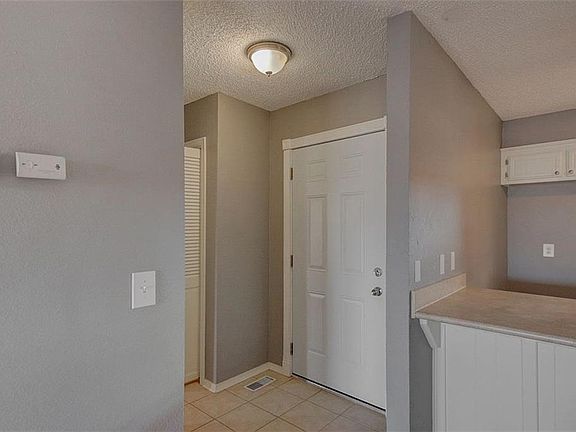 4th image of 3801 Southwind Ct