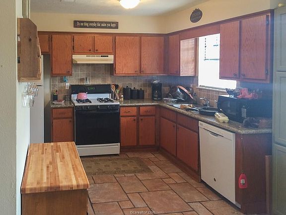 5th image of 2415 Hardwood Dr