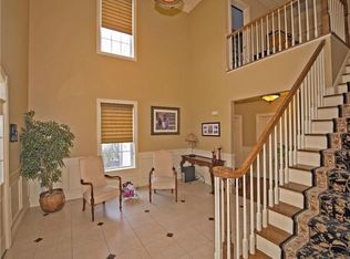 220 Rivendell Ct, Melville, NY 11747